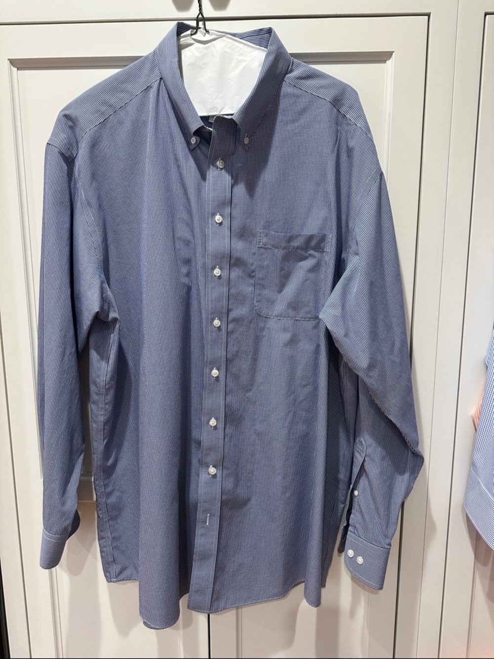 Men's Blue Long-Sleeve Button-Down Dress Shirt